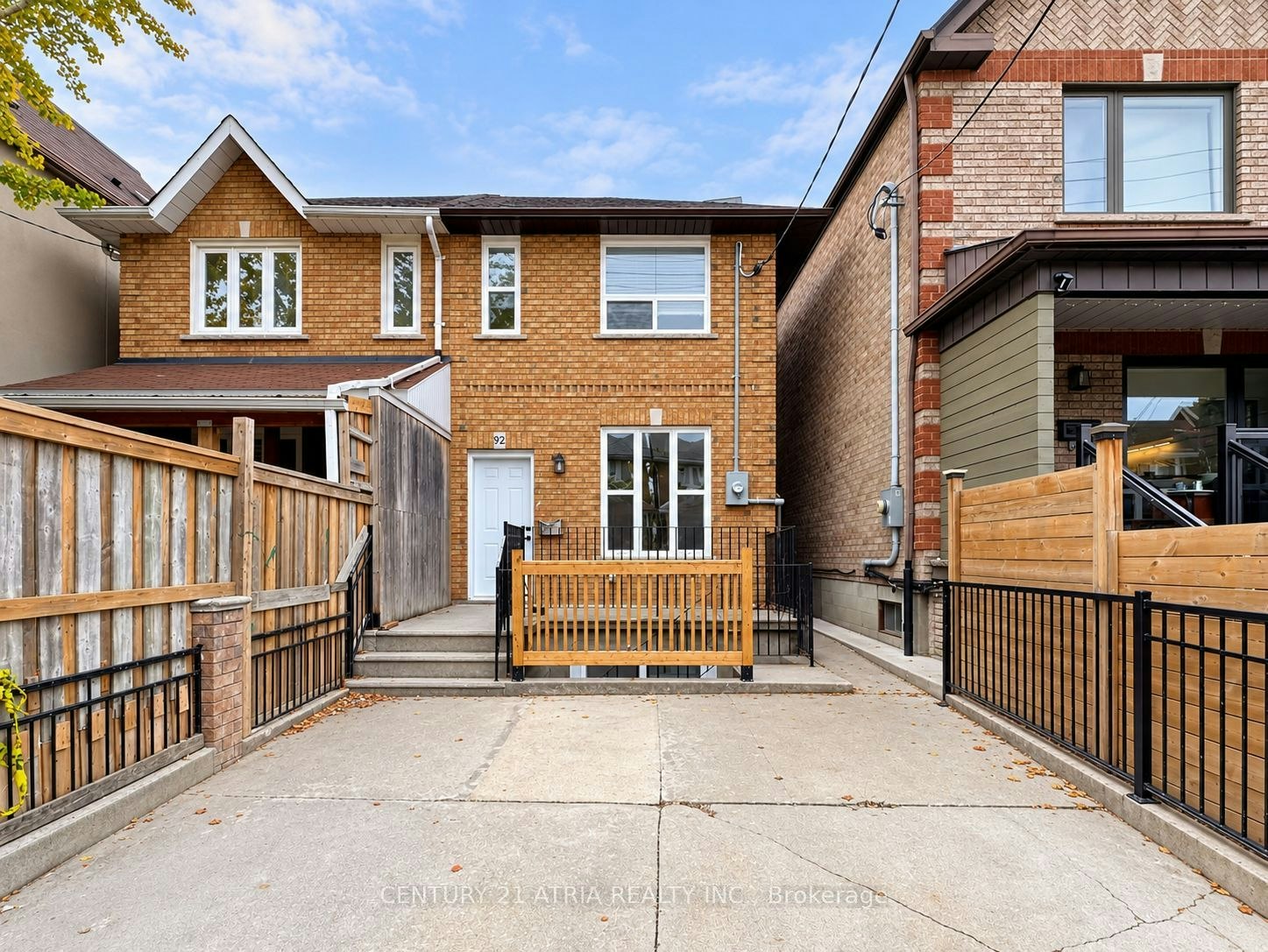 Lower-92 Lappin Avenue, Toronto, ON, M6H 1Y4
