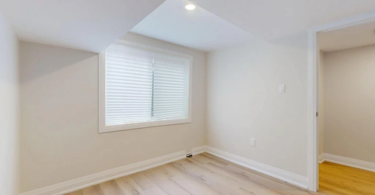 Lower-92 Lappin Avenue, Toronto, ON, M6H 1Y4 - 26