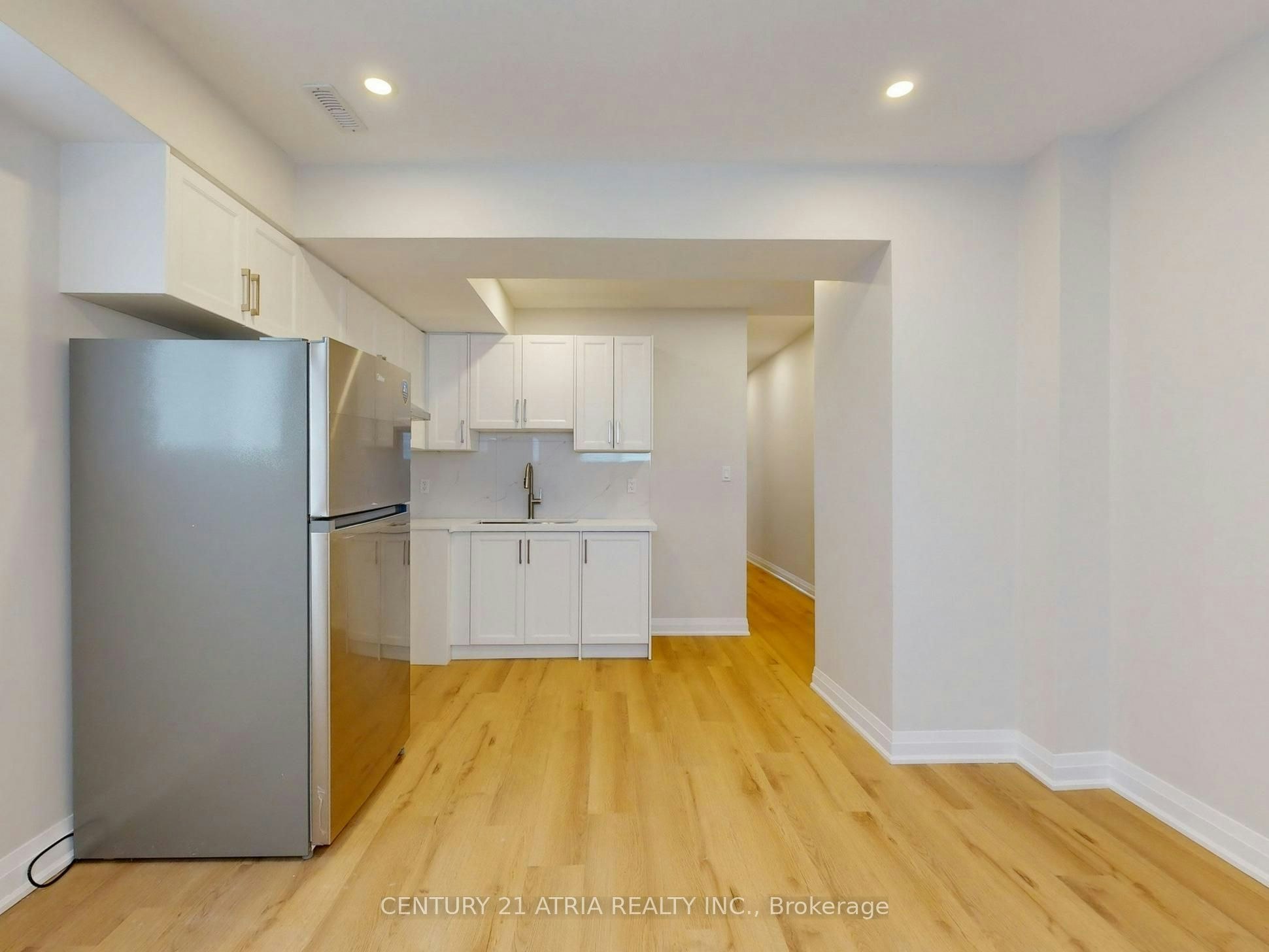 Lower-92 Lappin Avenue, Toronto, ON, M6H 1Y4 - 13