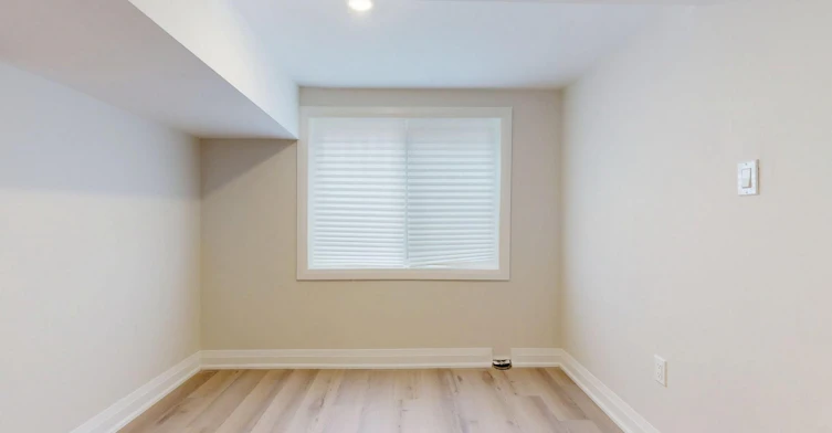 Lower-92 Lappin Avenue, Toronto, ON, M6H 1Y4 - 25