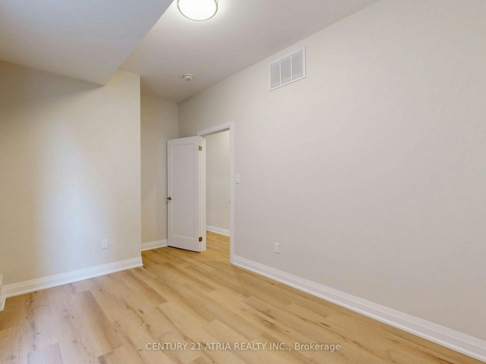 Lower-92 Lappin Avenue, Toronto, ON, M6H 1Y4 - 19