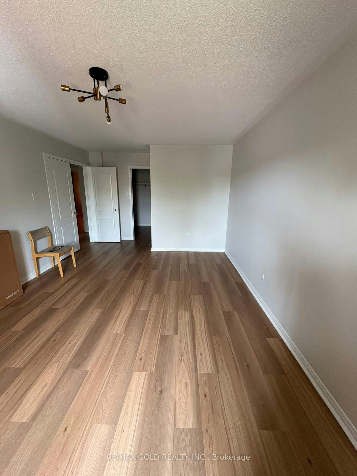 10 Irene Crescent, Brampton, ON, L7A 2V3 - 8