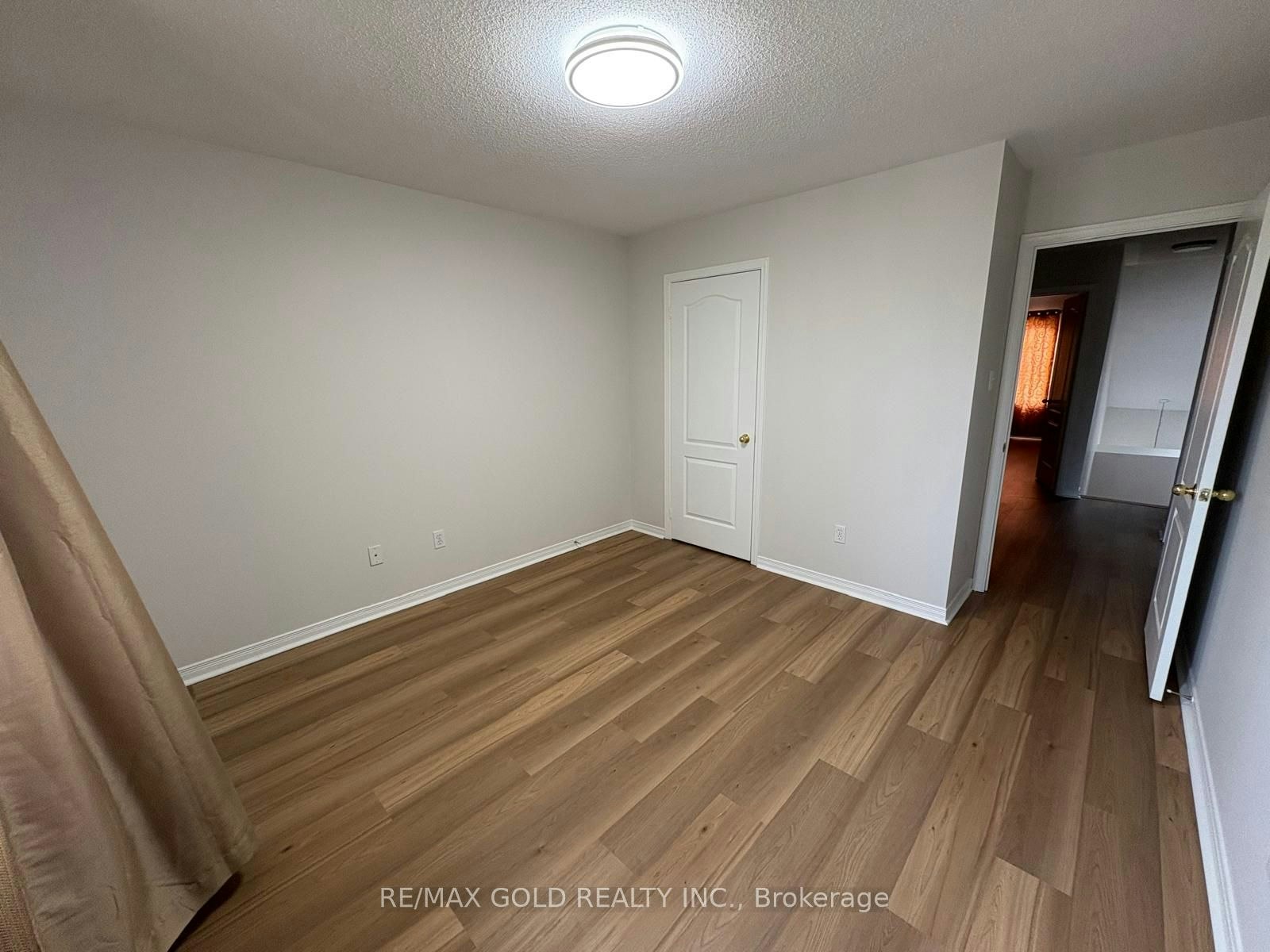10 Irene Crescent, Brampton, ON, L7A 2V3 - 3