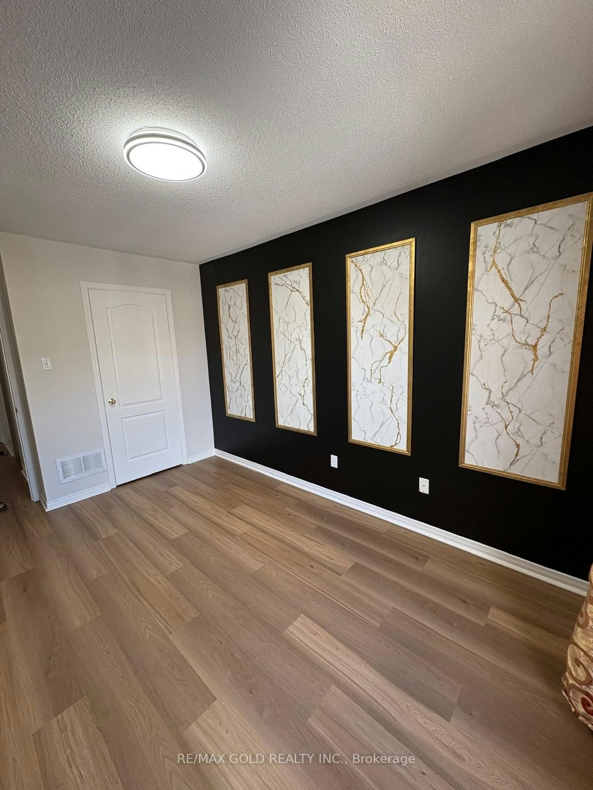 10 Irene Crescent, Brampton, ON, L7A 2V3 - 10