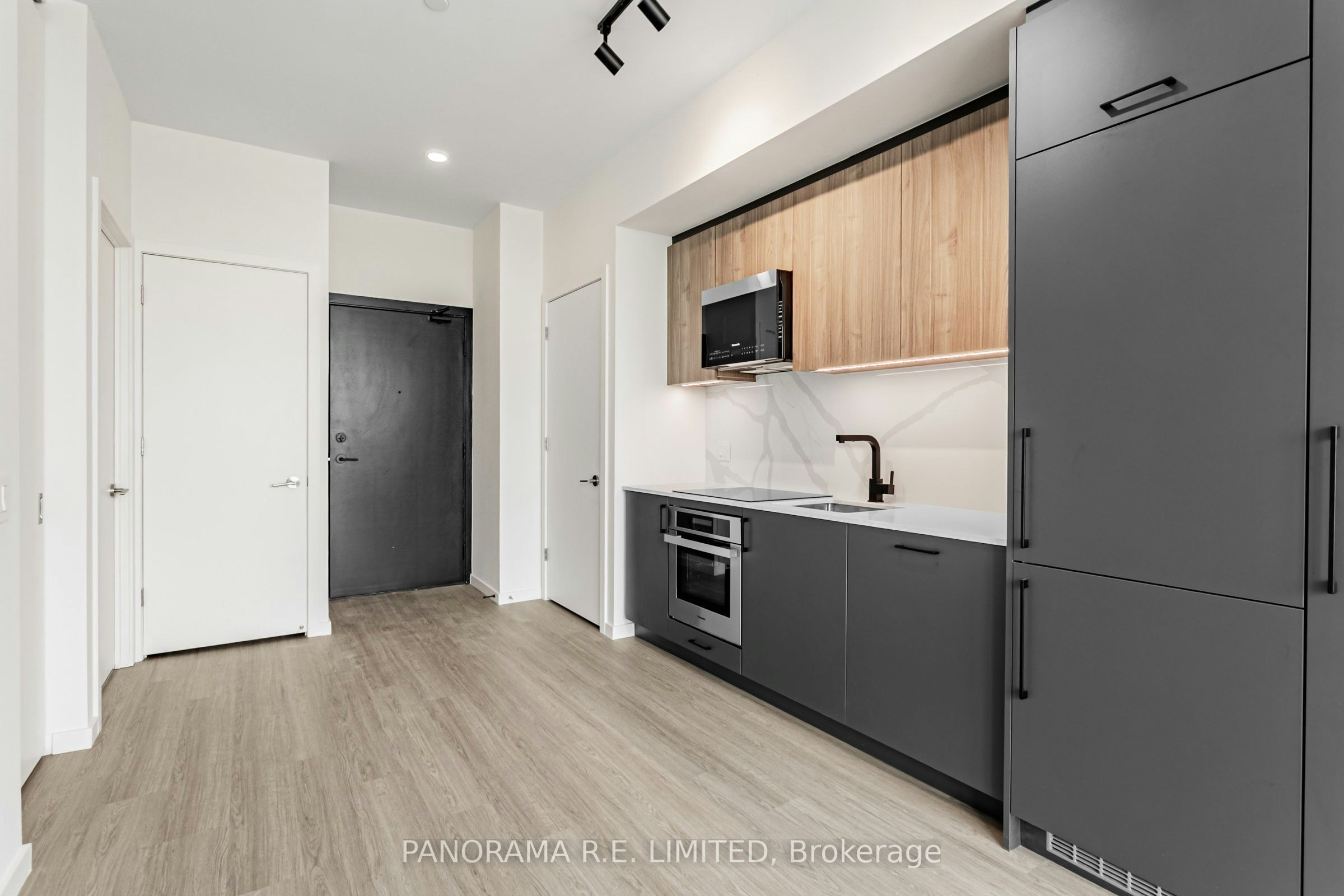 PH817-689 The Queensway N/A, Toronto, ON, M8Y 0C8 - 4