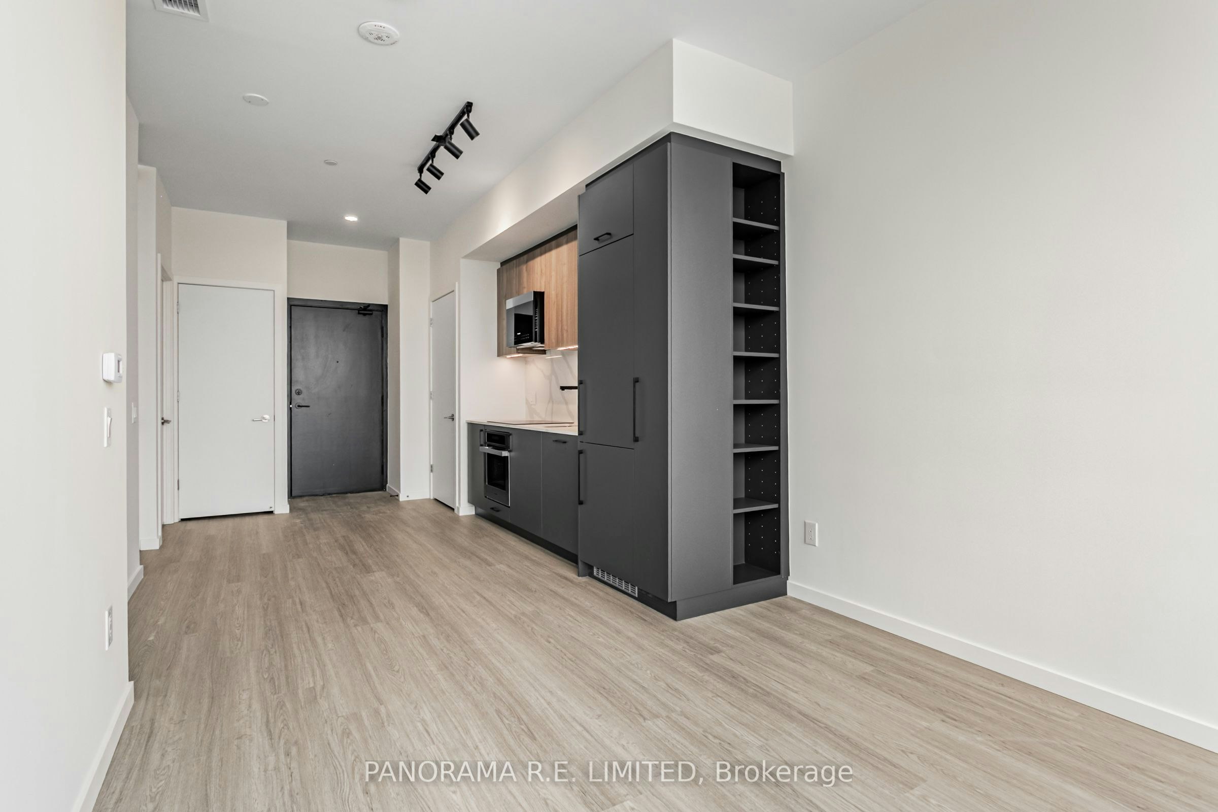 PH817-689 The Queensway N/A, Toronto, ON, M8Y 0C8 - 5