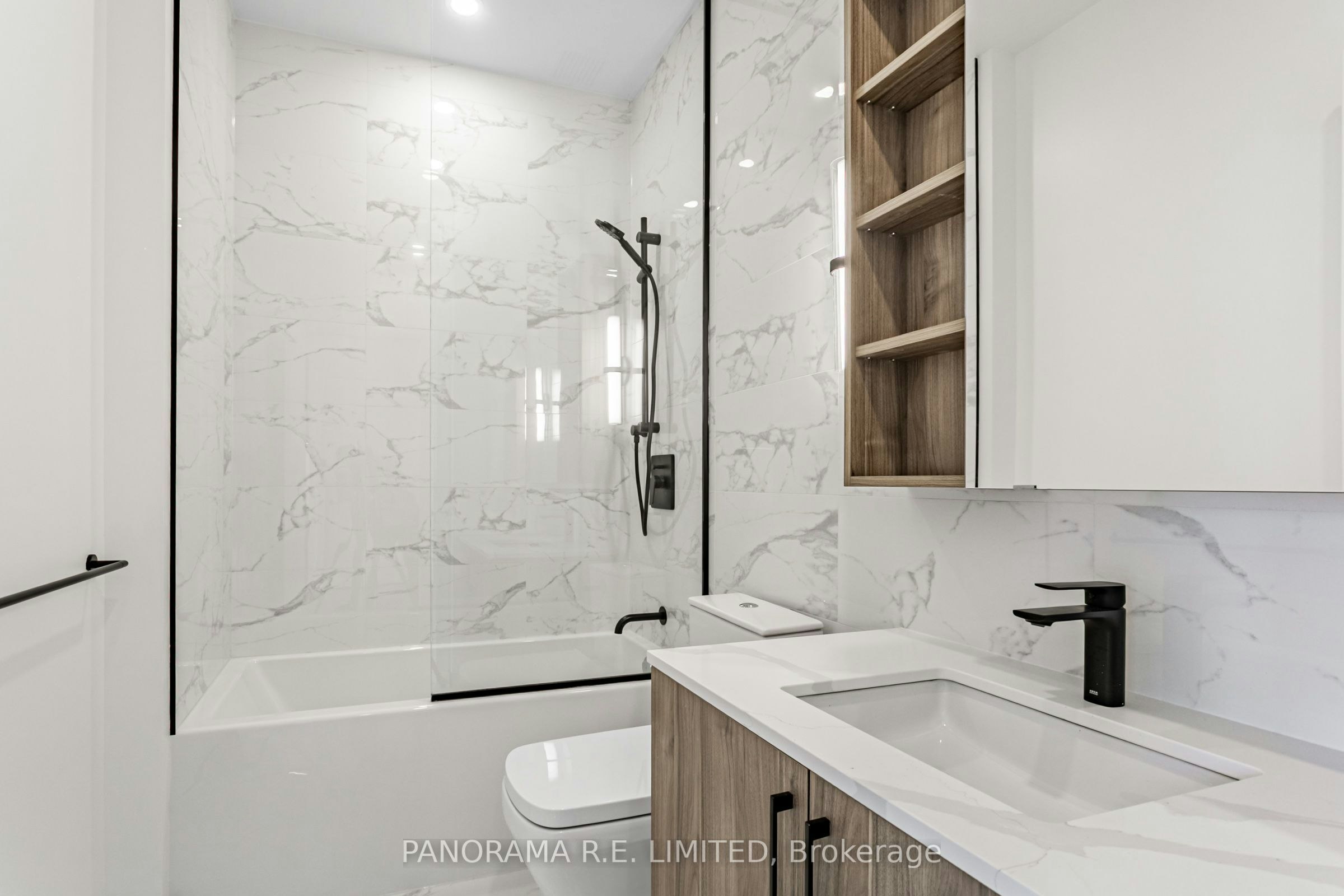 PH817-689 The Queensway N/A, Toronto, ON, M8Y 0C8 - 9