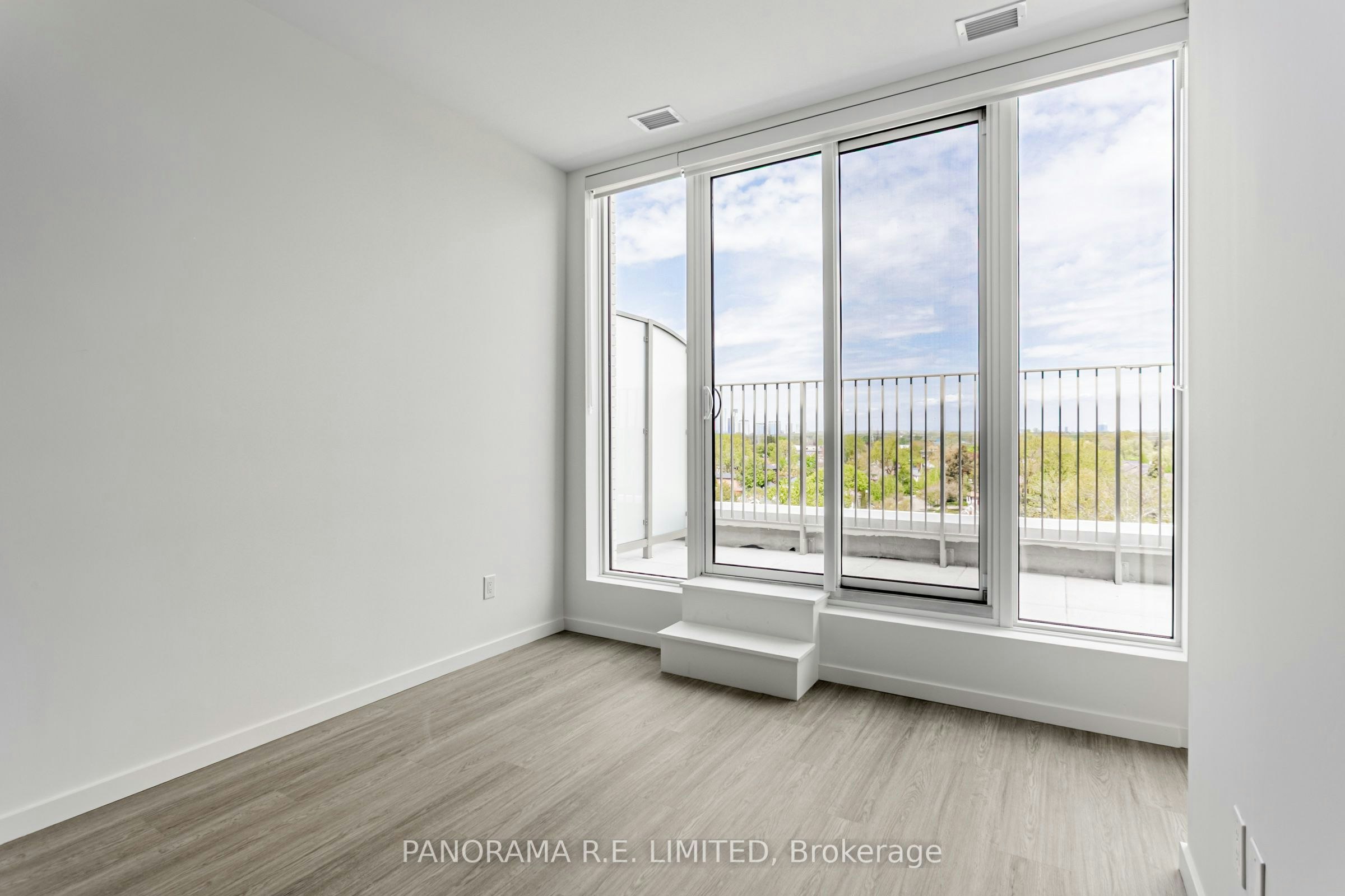 PH817-689 The Queensway N/A, Toronto, ON, M8Y 0C8 - 2