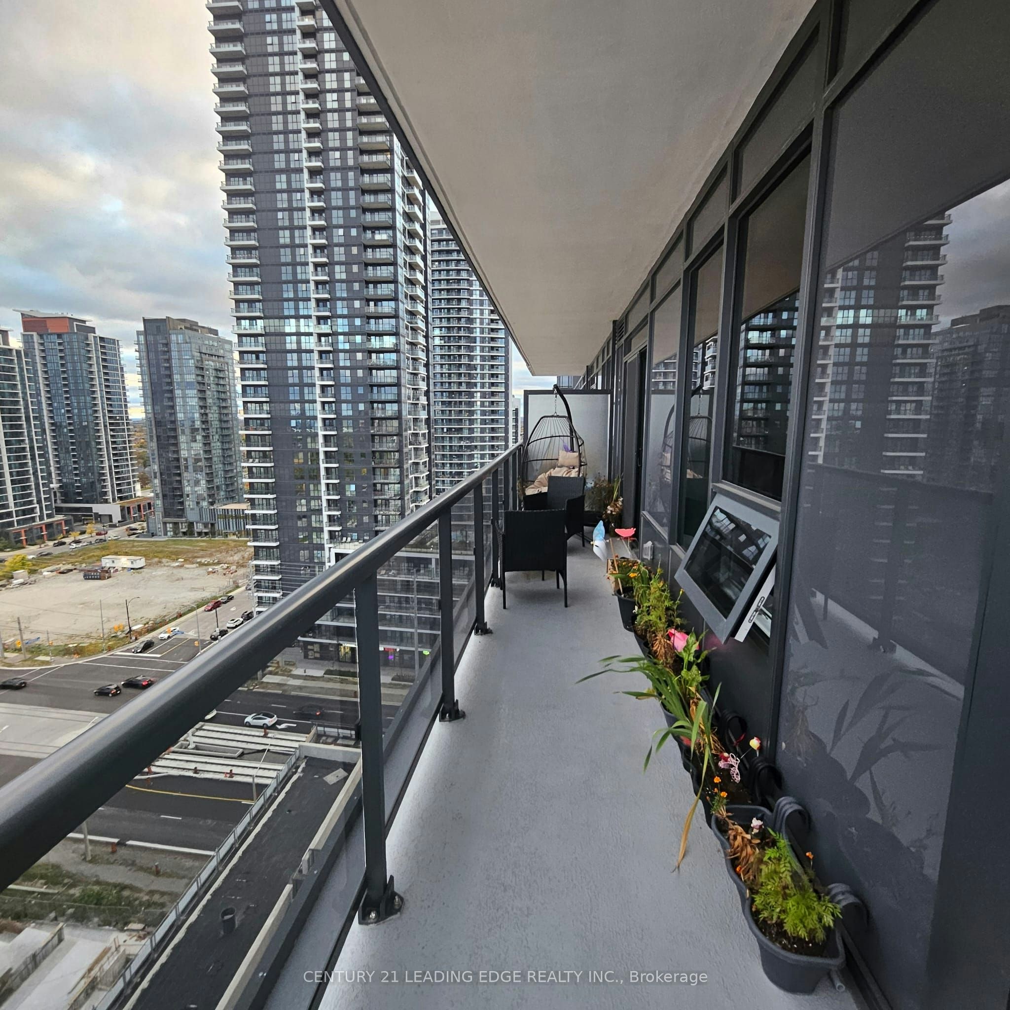1502-5105 Hurontario Street, Mississauga, ON, L4Z 0C9 - 23
