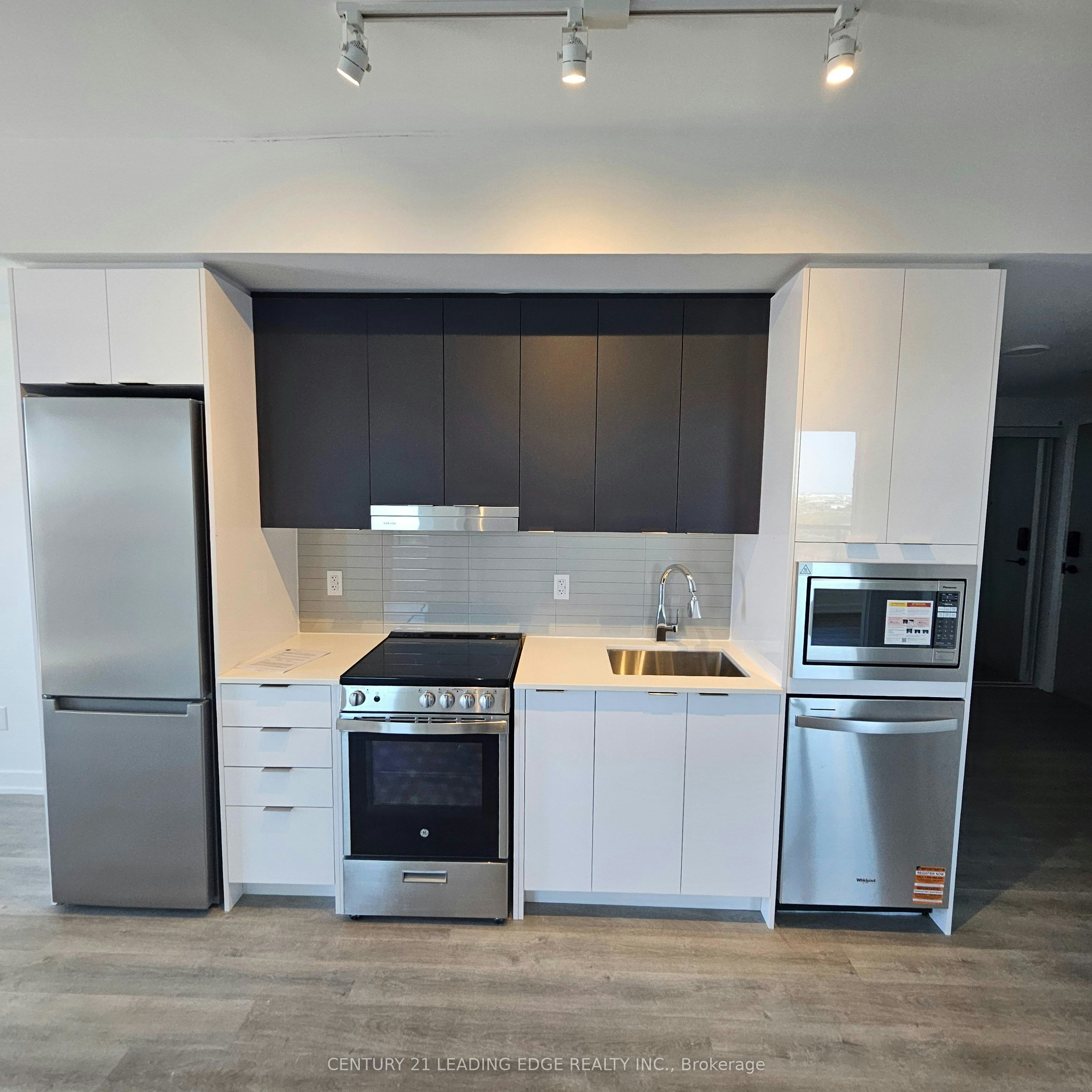 1502-5105 Hurontario Street, Mississauga, ON, L4Z 0C9 - 11