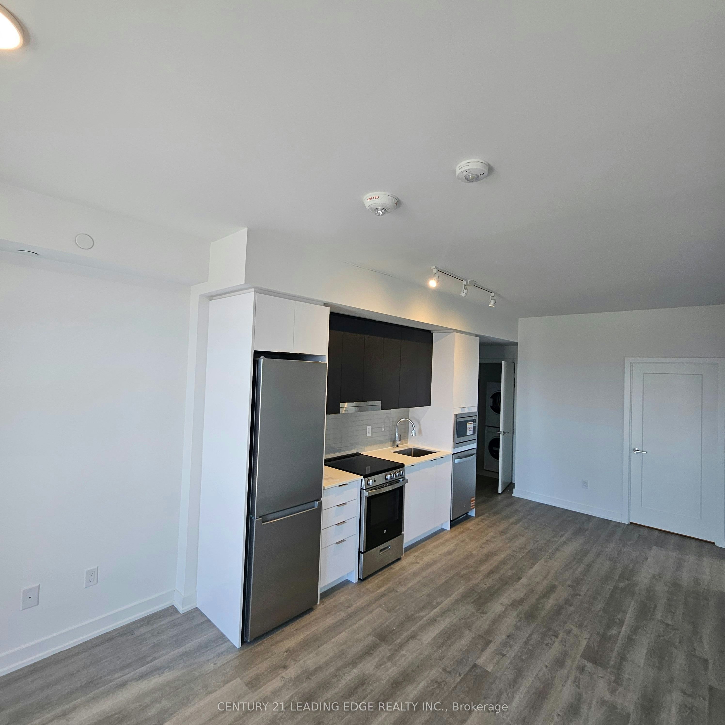 1502-5105 Hurontario Street, Mississauga, ON, L4Z 0C9 - 6