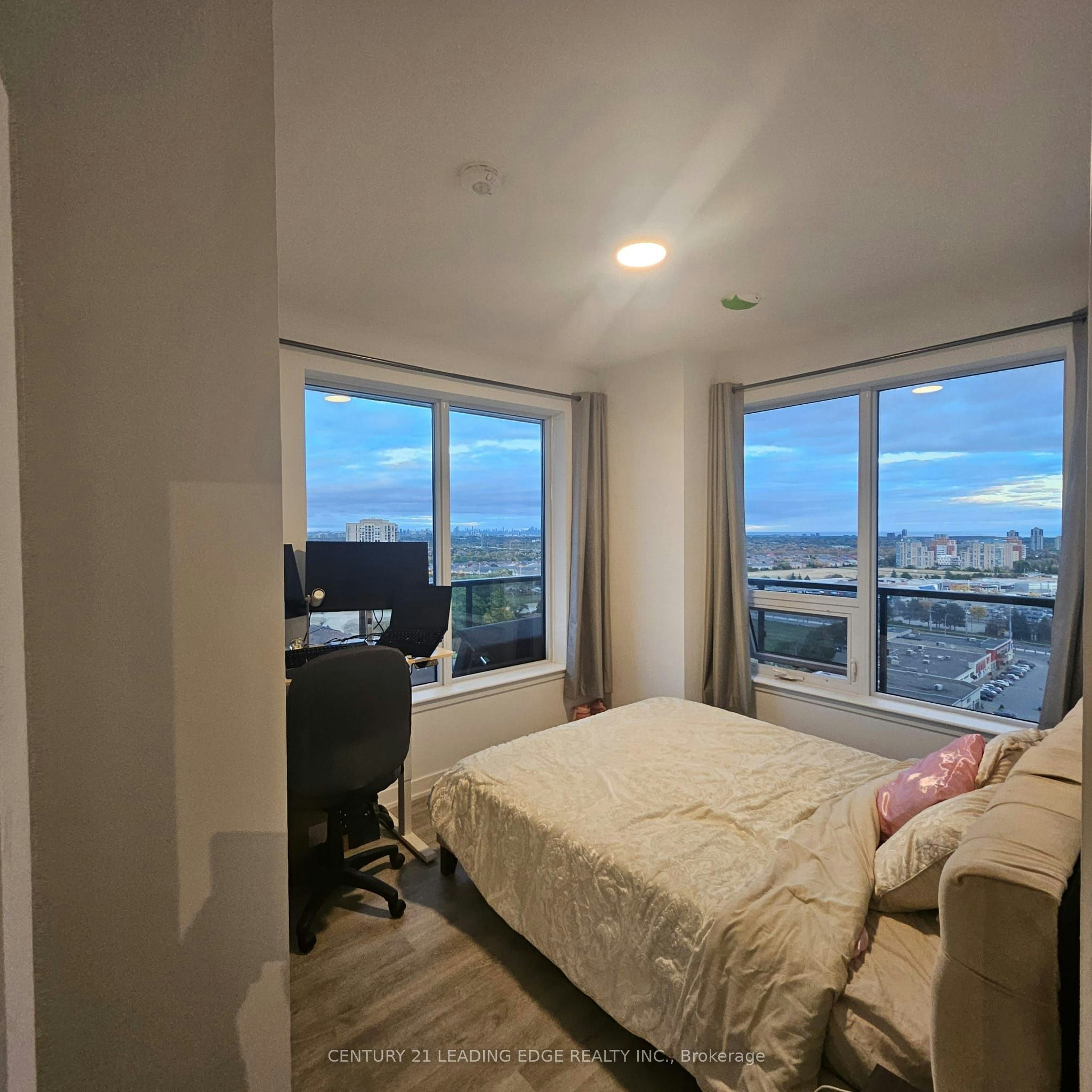 1502-5105 Hurontario Street, Mississauga, ON, L4Z 0C9 - 32