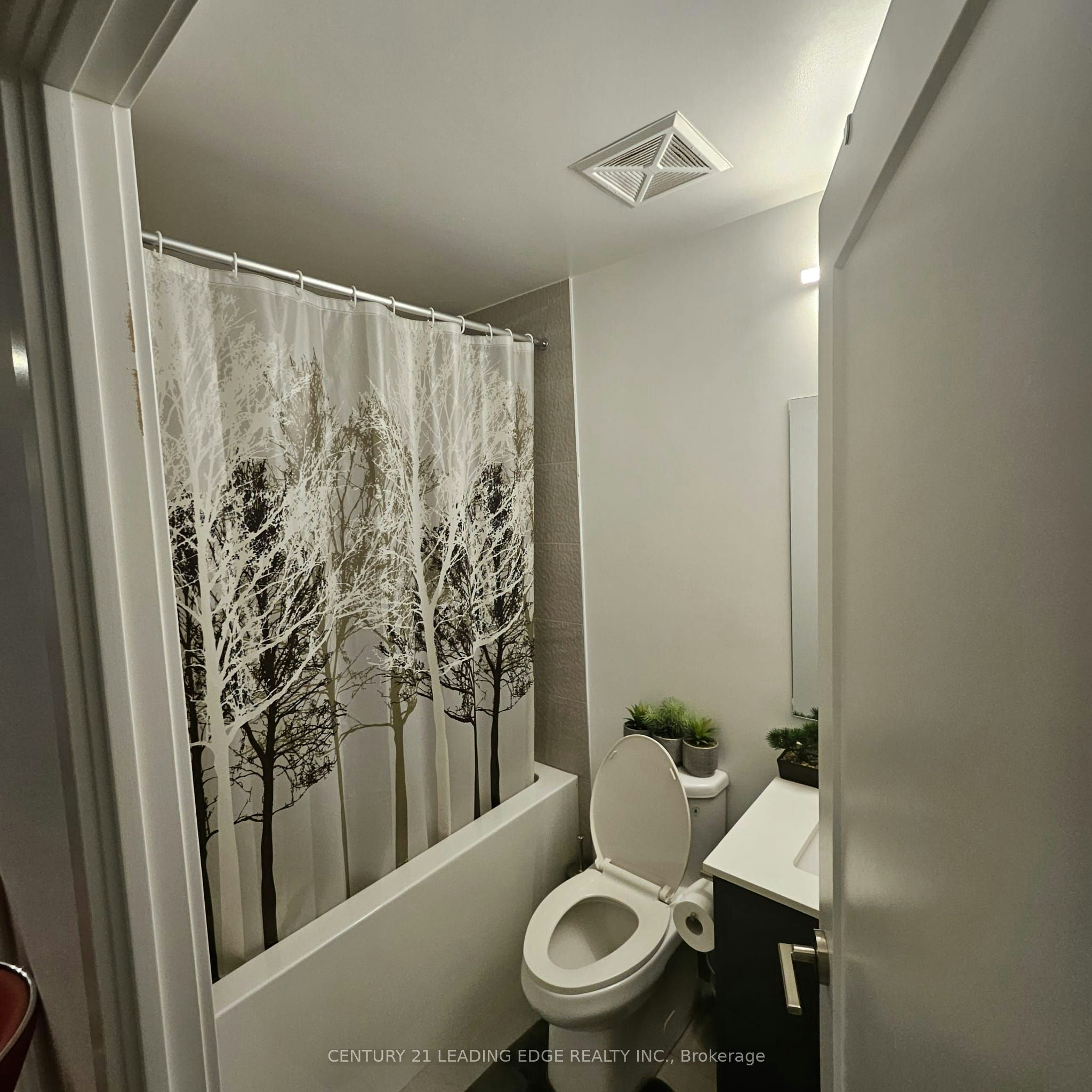 1502-5105 Hurontario Street, Mississauga, ON, L4Z 0C9 - 13
