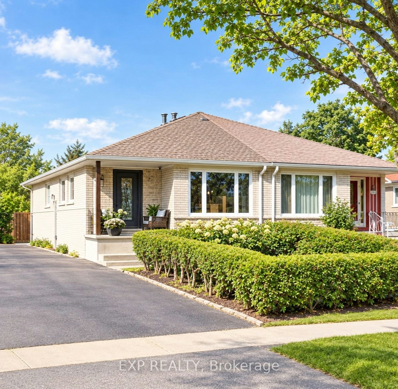 81 Lexington Avenue, Toronto, ON, M9V 2G9