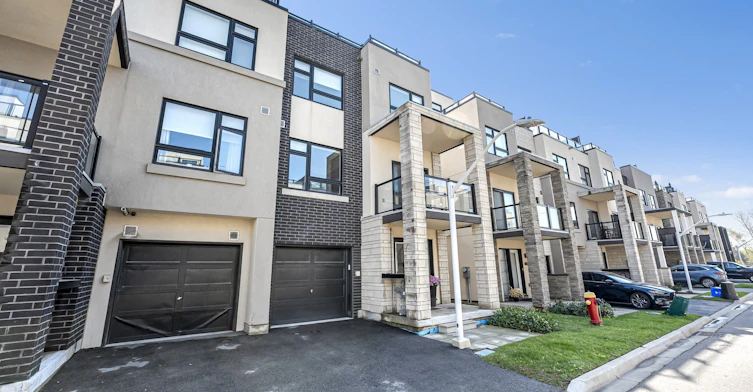 35-1121 Cooke Boulevard, Burlington, ON, L7T 0C3 - 3