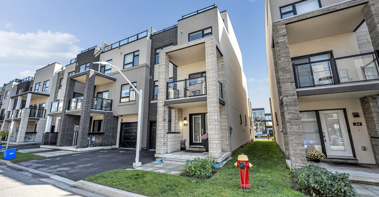 35-1121 Cooke Boulevard, Burlington, ON, L7T 0C3 - 2