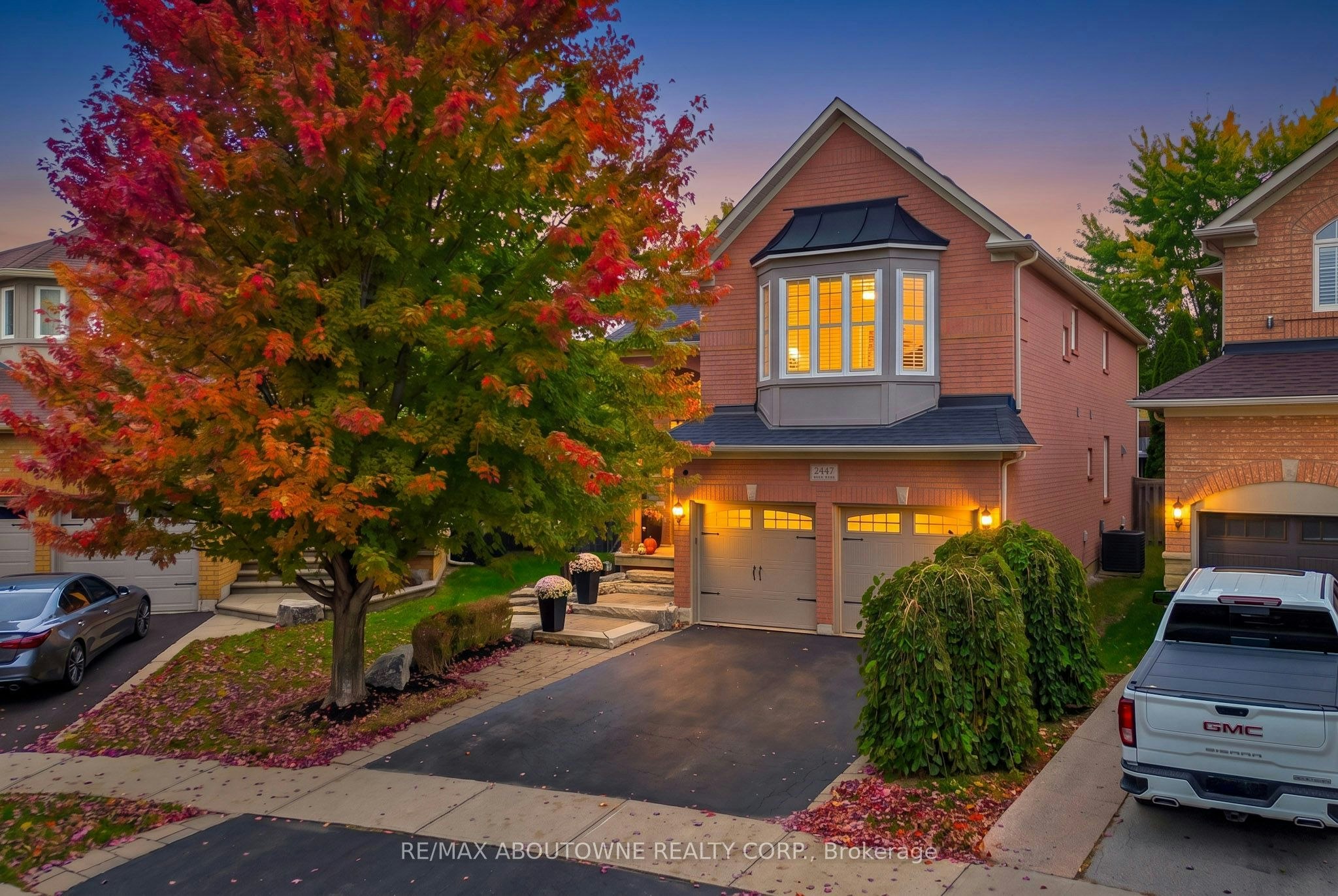2447 Highmount Crescent, Oakville, ON, L6M 4Y9