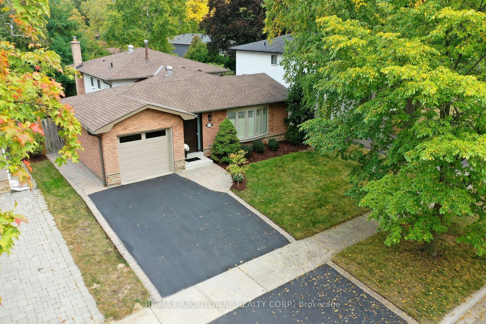 173 Arichat Road, Oakville, ON, L6J 5N5