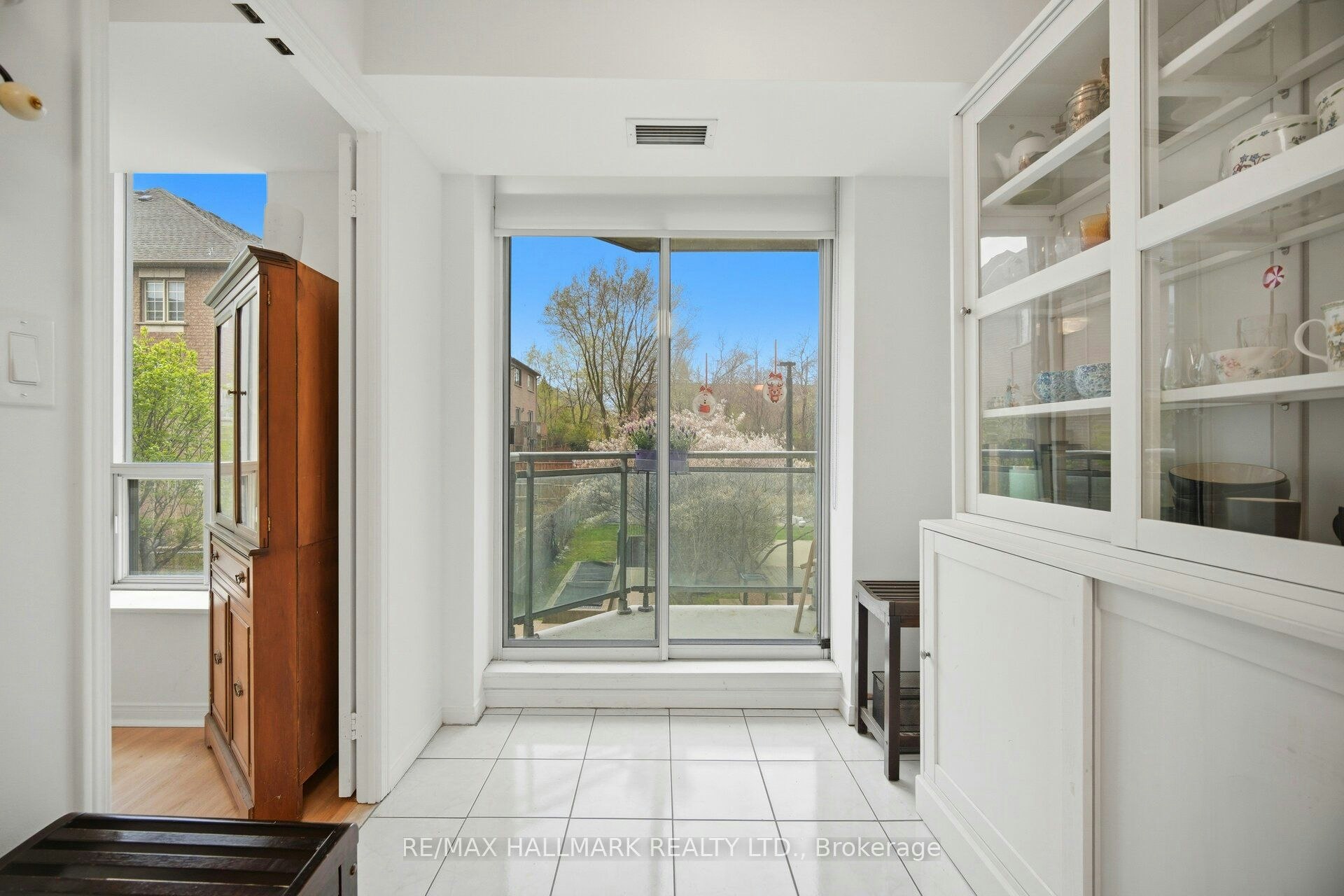 209-190 Manitoba Street, Toronto, ON, M8Y 3Y8 - 20