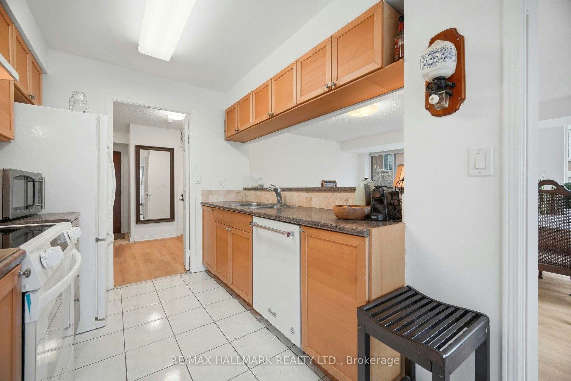 209-190 Manitoba Street, Toronto, ON, M8Y 3Y8 - 21