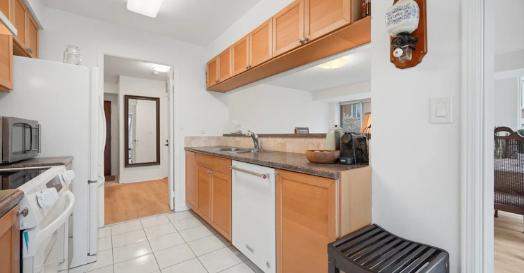 209-190 Manitoba Street, Toronto, ON, M8Y 3Y8 - 21