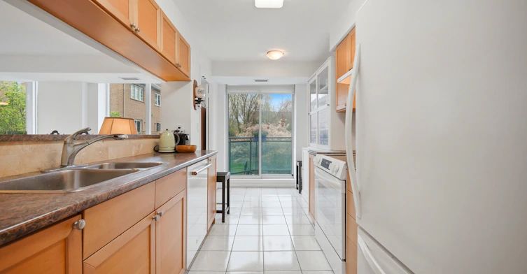 209-190 Manitoba Street, Toronto, ON, M8Y 3Y8 - 23
