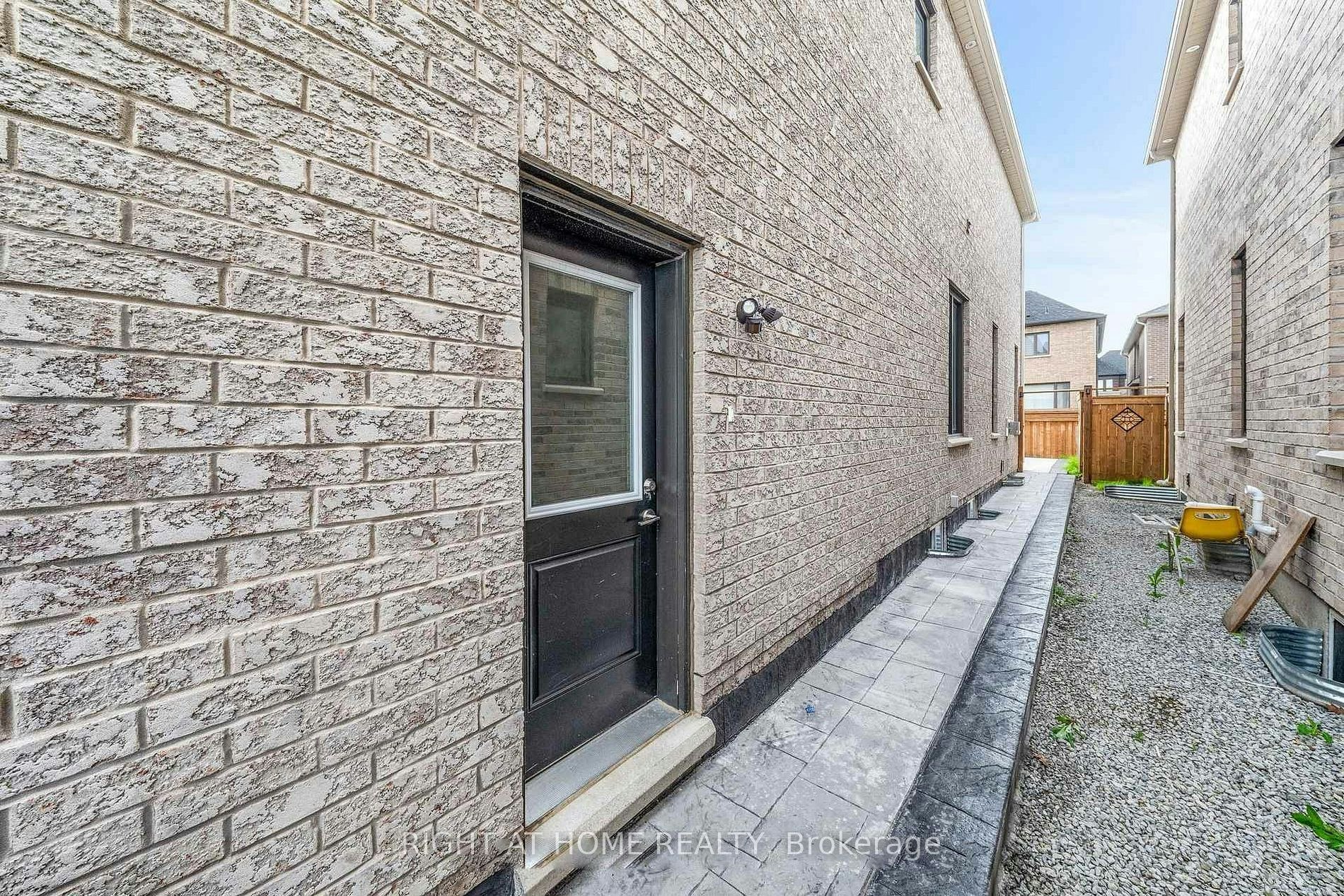 BSMNT-30 Merrimac Drive, Brampton, ON, L6Y 6K3 - 2