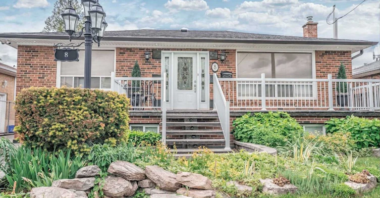 Upper Level-8 Mcculla Avenue, Brampton, ON, L6V 1L7