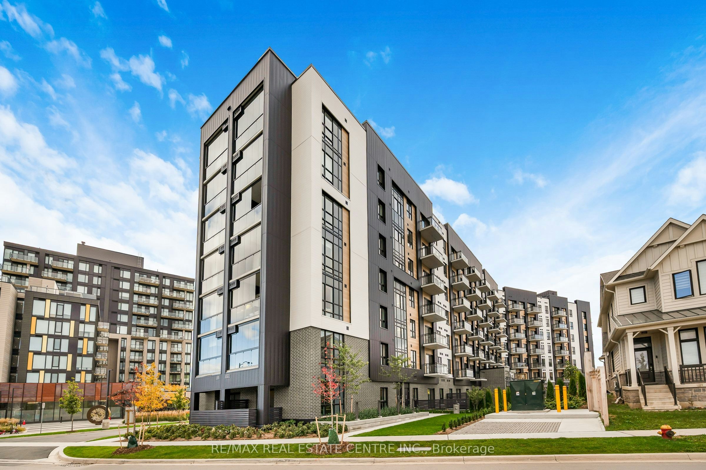 418-3008 William Cutmore Boulevard, Oakville, ON, L6H 8A4 - 2