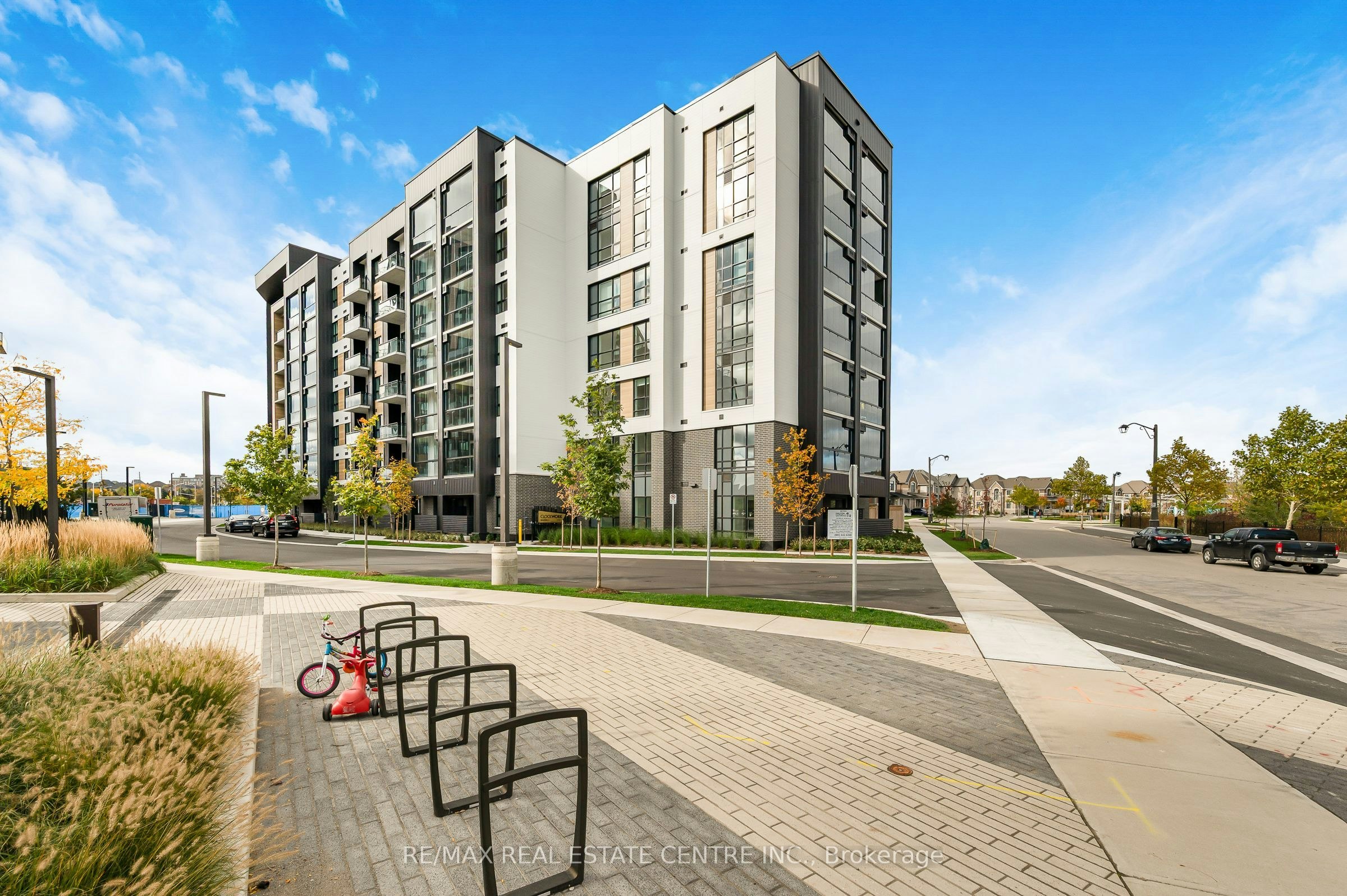 418-3008 William Cutmore Boulevard, Oakville, ON, L6H 8A4
