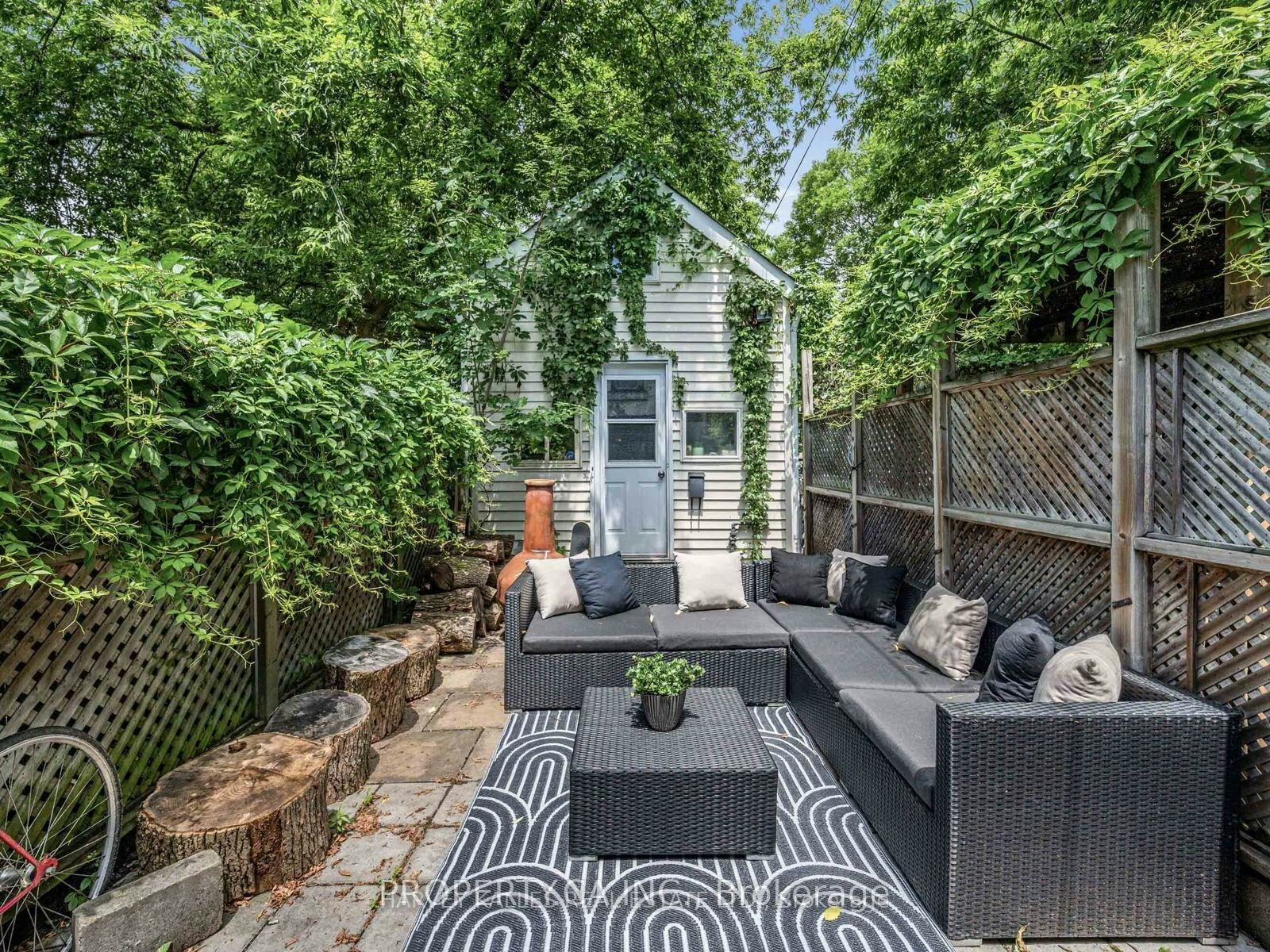 18 Saunders Avenue, Toronto, ON, M6R 1B8 - 24