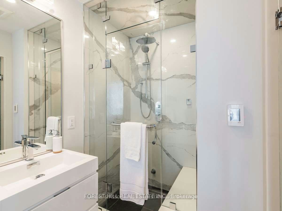 Main-116 Armstrong Avenue, Toronto, ON, M6H 1V8 - 18