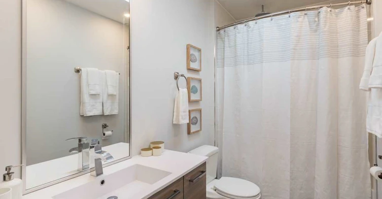 Main-116 Armstrong Avenue, Toronto, ON, M6H 1V8 - 22