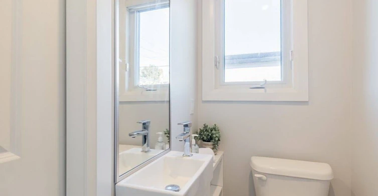 Main-116 Armstrong Avenue, Toronto, ON, M6H 1V8 - 12
