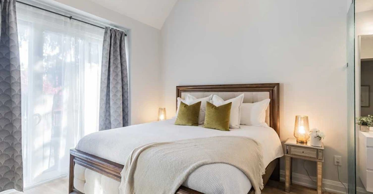Main-116 Armstrong Avenue, Toronto, ON, M6H 1V8 - 15