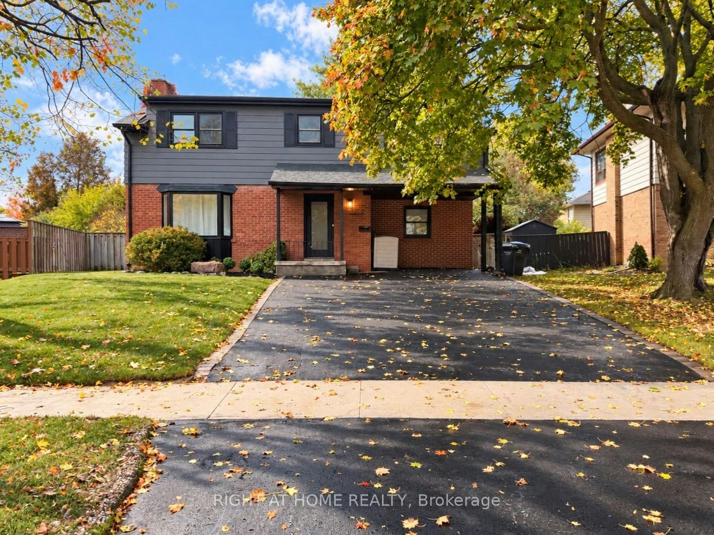9 Crestview Avenue, Brampton, ON, L6W 2R7