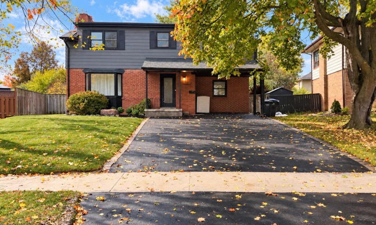 9 Crestview Avenue