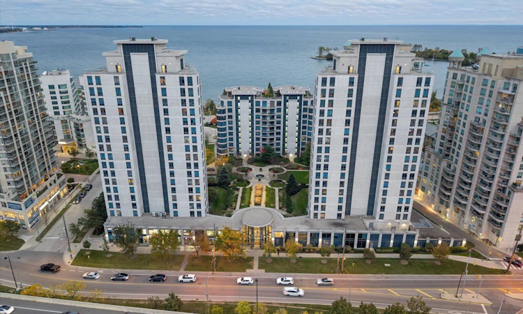 105-2087 Lake Shore Boulevard W