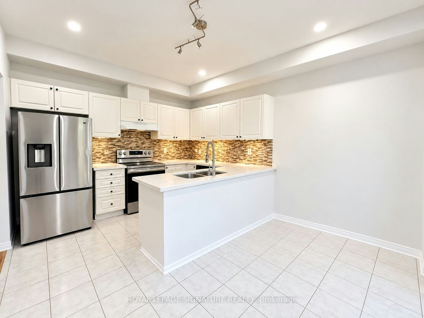 454 Huntington Ridge Drive, Mississauga, ON, L5R 0A9 - 6