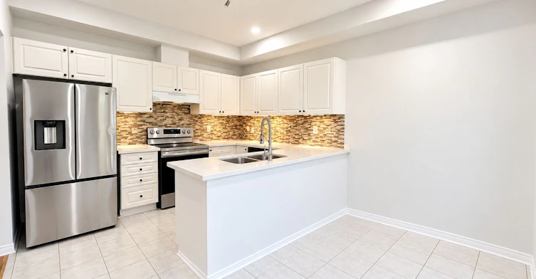 454 Huntington Ridge Drive, Mississauga, ON, L5R 0A9 - 6