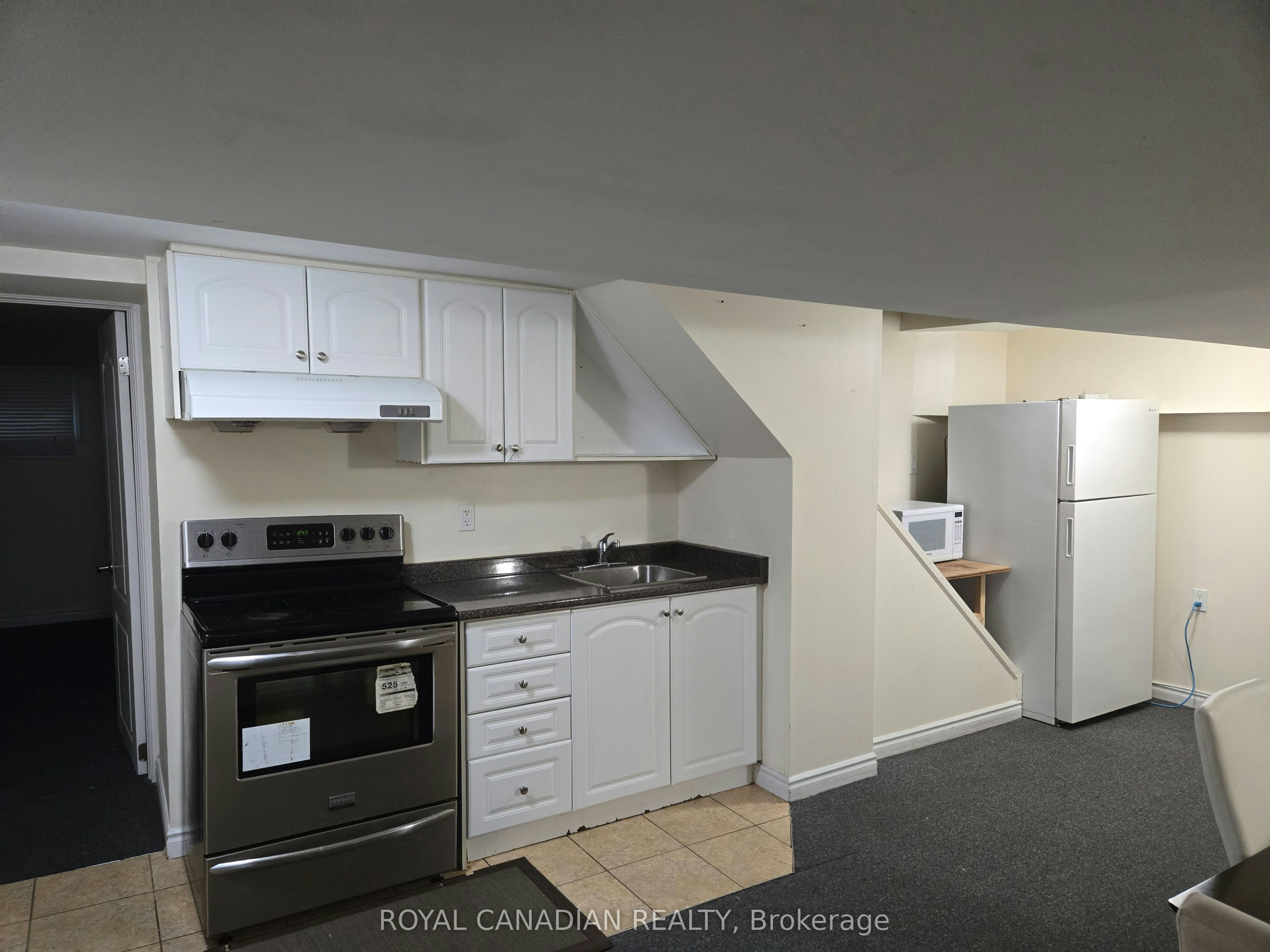 BSMT-60 Agnes Street, Mississauga, ON, L5B 1J7 - 3