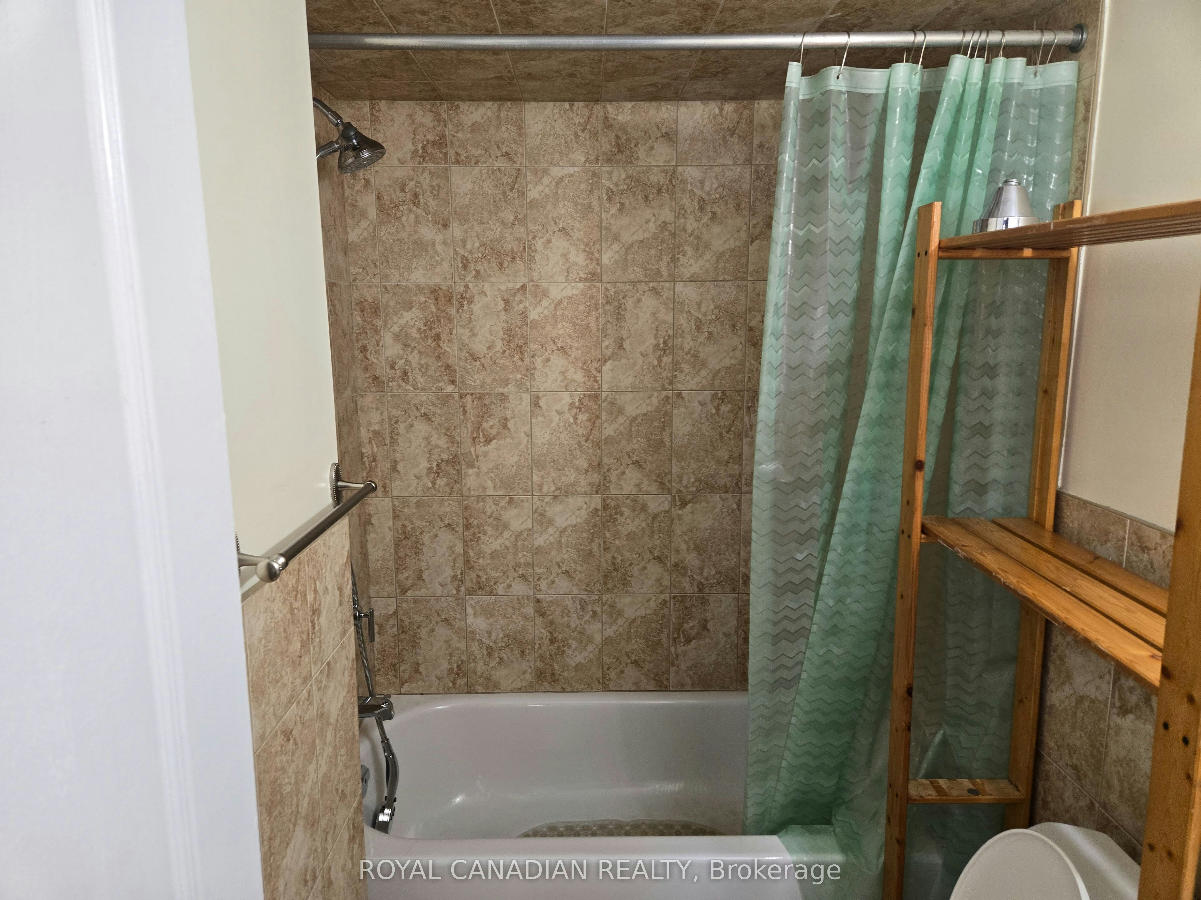 BSMT-60 Agnes Street, Mississauga, ON, L5B 1J7 - 8
