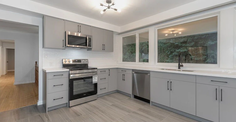 1847 Will Scarlett Drive, Mississauga, ON, L5K 1J6 - 9