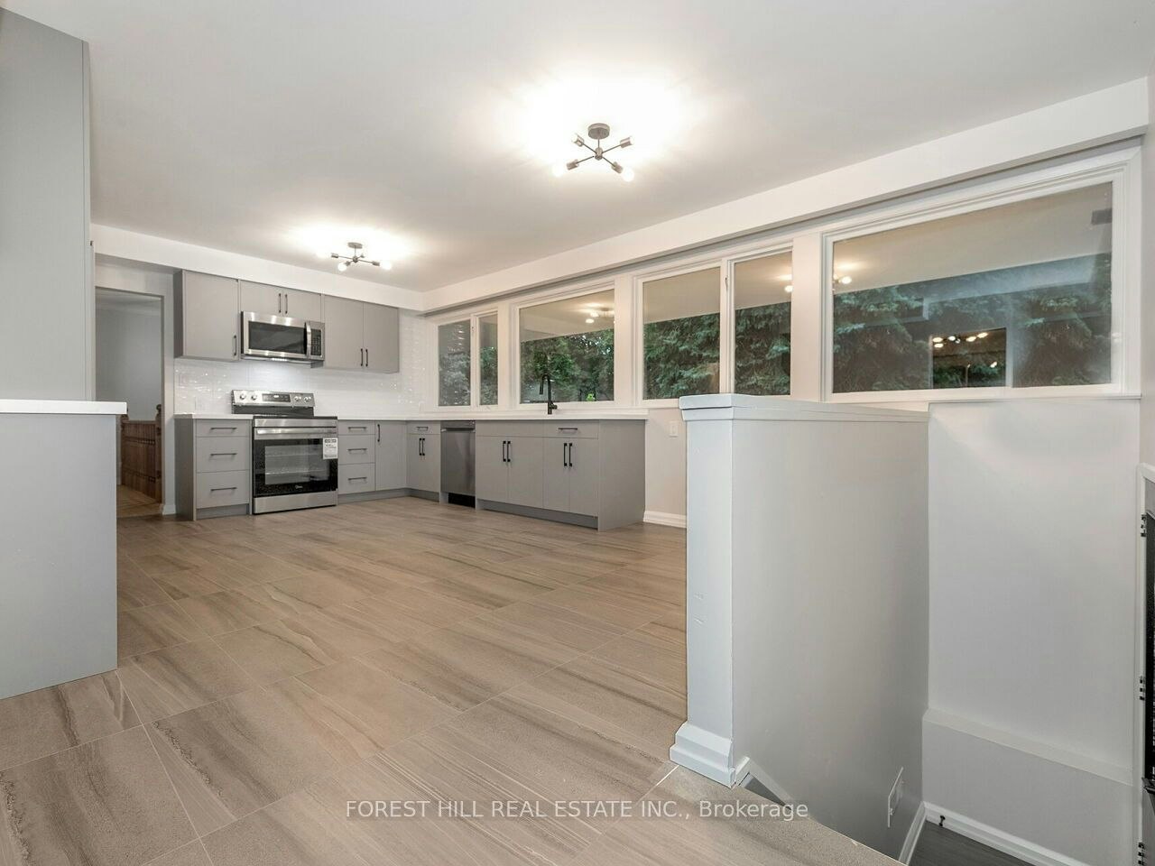 1847 Will Scarlett Drive, Mississauga, ON, L5K 1J6 - 10