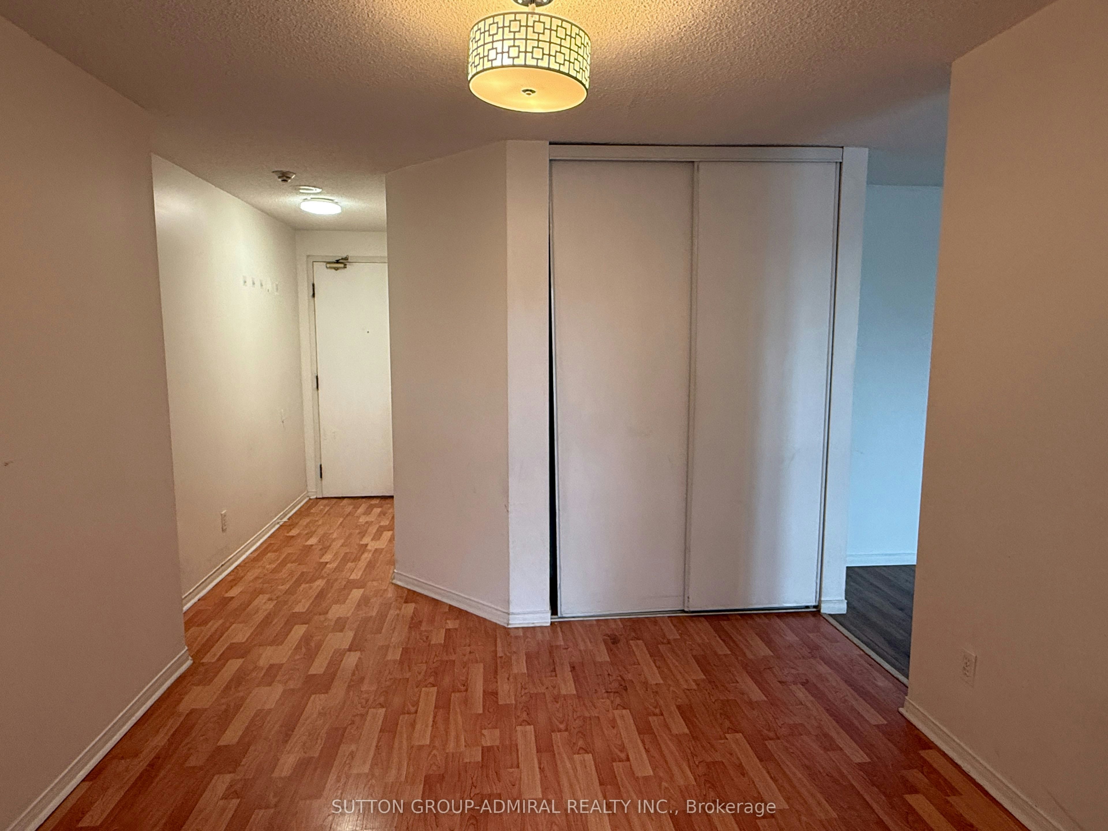 2216-155 Hillcrest Avenue, Mississauga, ON, L5B 3Z2 - 5