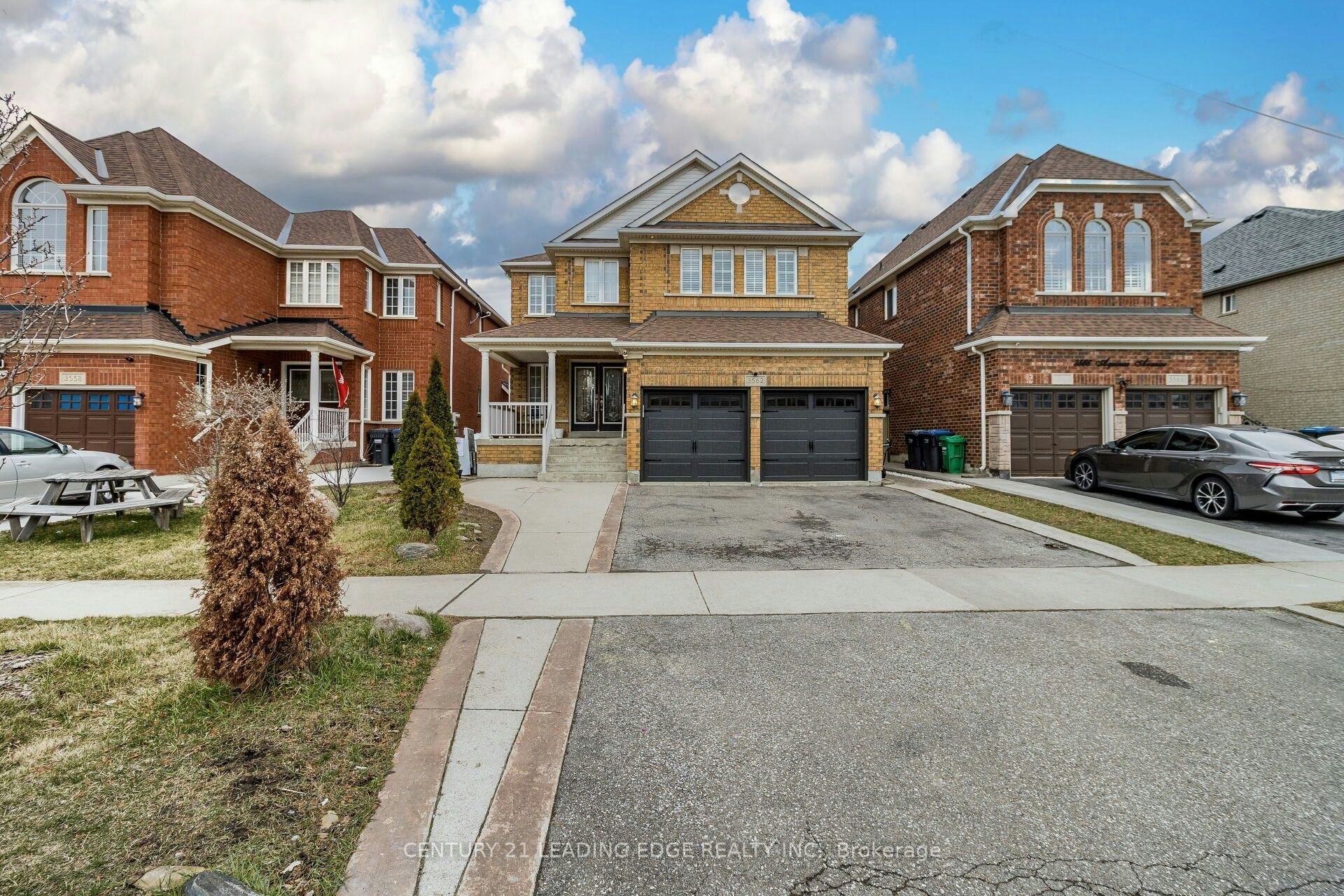 3562 Aquinas Avenue, Mississauga, ON, L5M 7L7