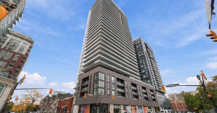 2708-2075 Lakeshore Road, Burlington, ON, L7R 0H3