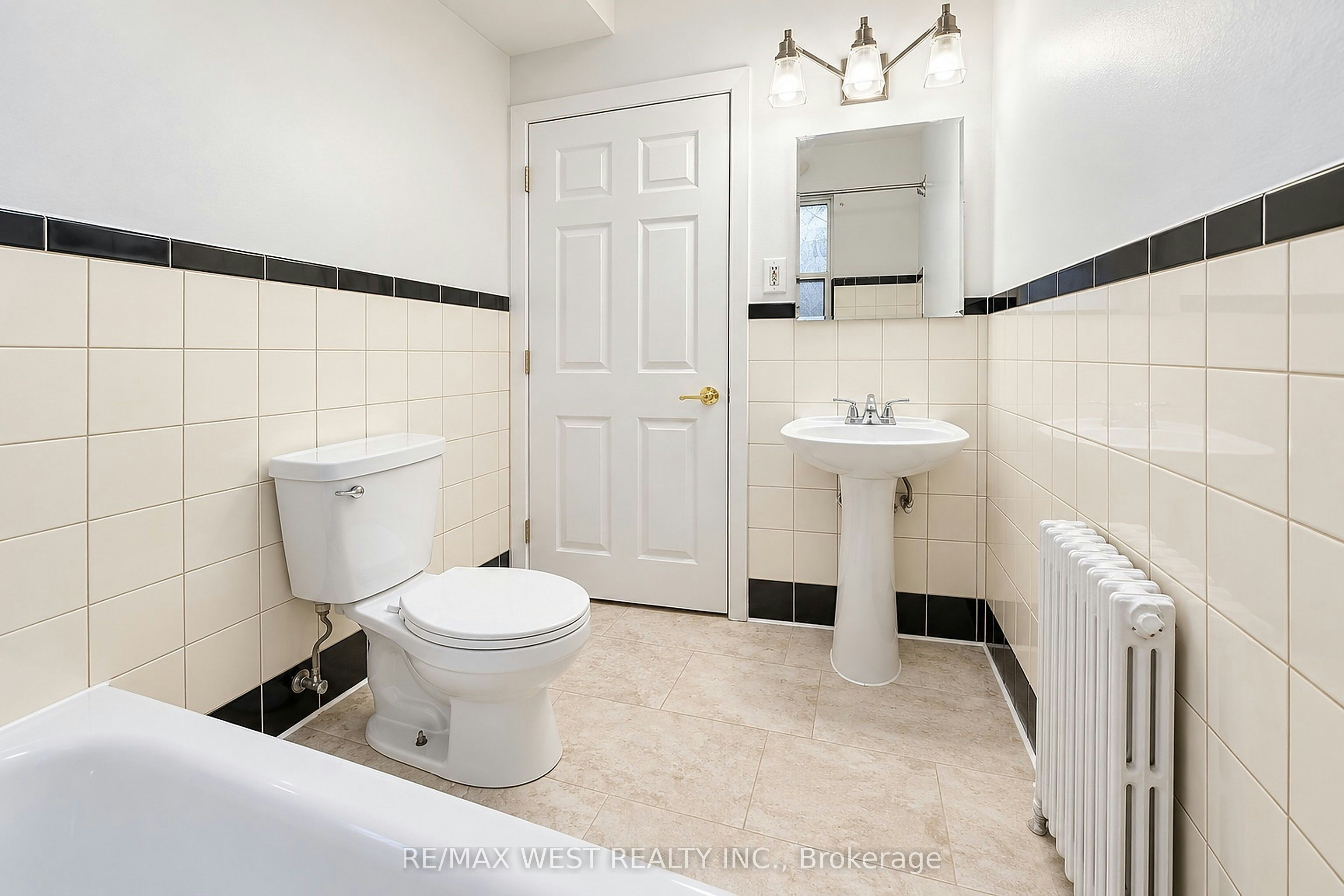 4-1110 Weston Road, Toronto, ON, M6N 3S4 - 9