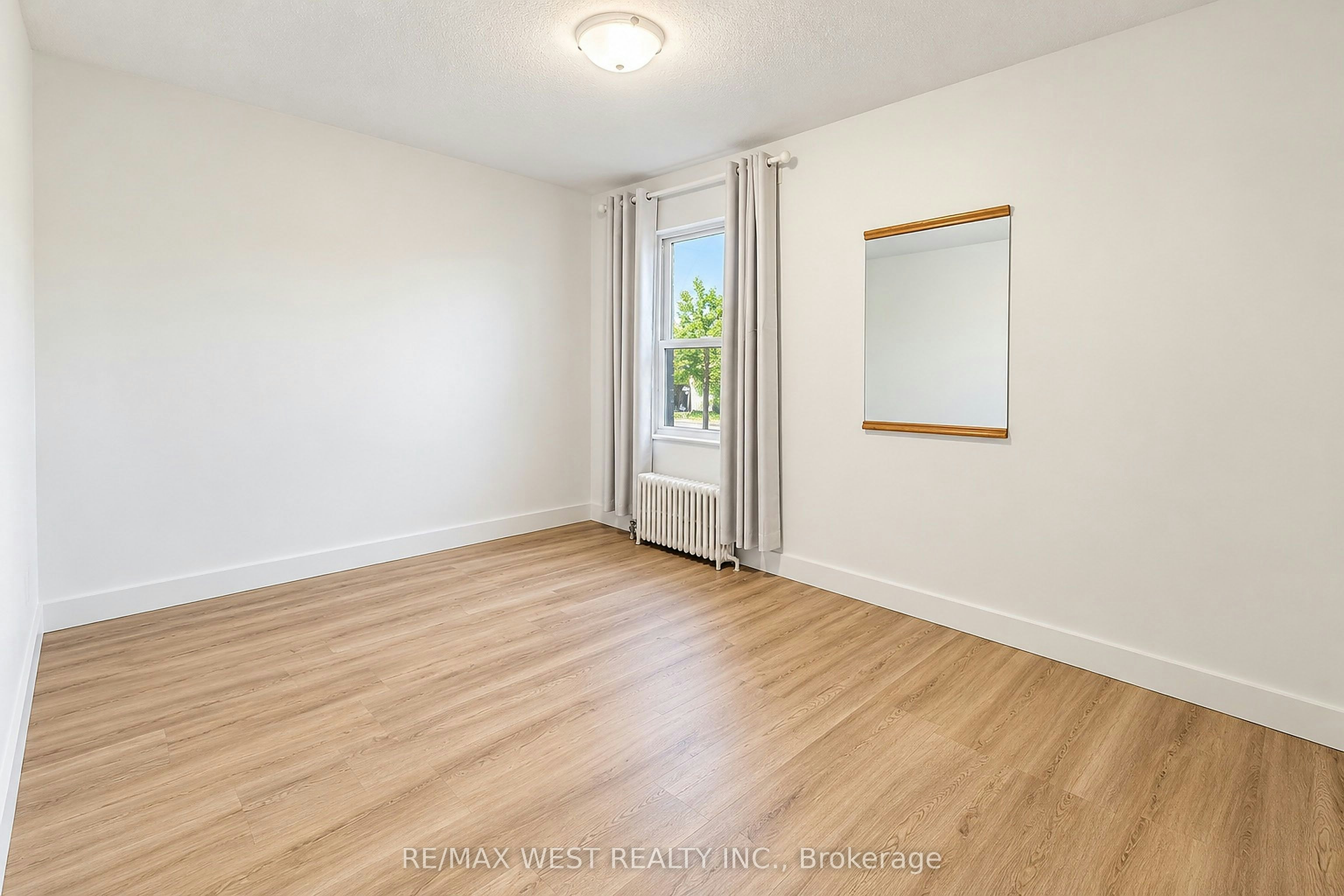4-1110 Weston Road, Toronto, ON, M6N 3S4 - 7