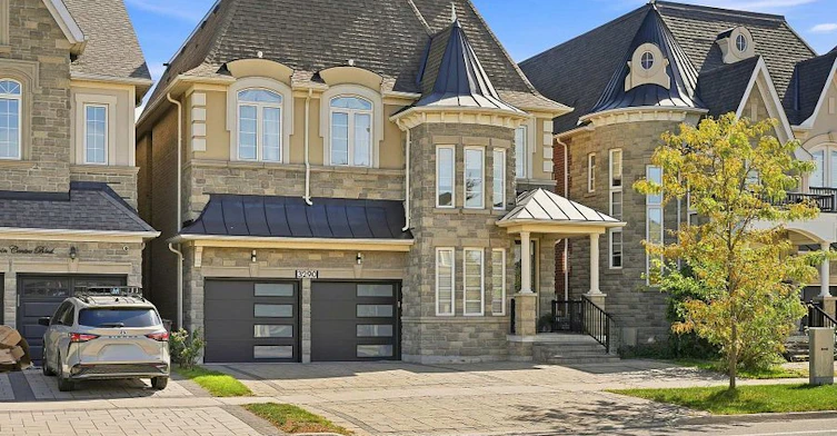 3290 Erin Centre Boulevard, Mississauga, ON, L5M 0K9 - 2